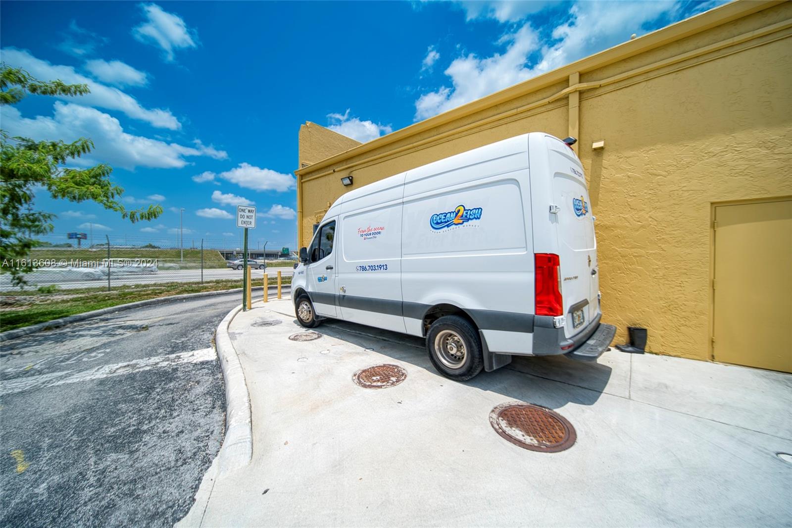 Top of The Line Fish & Seafood Market With Distribution In Miami