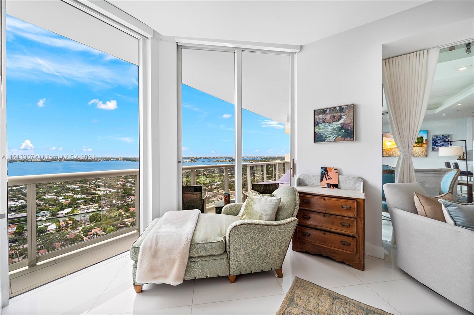 4779 Collins Ave #PH4306, Miami Beach FL 33140