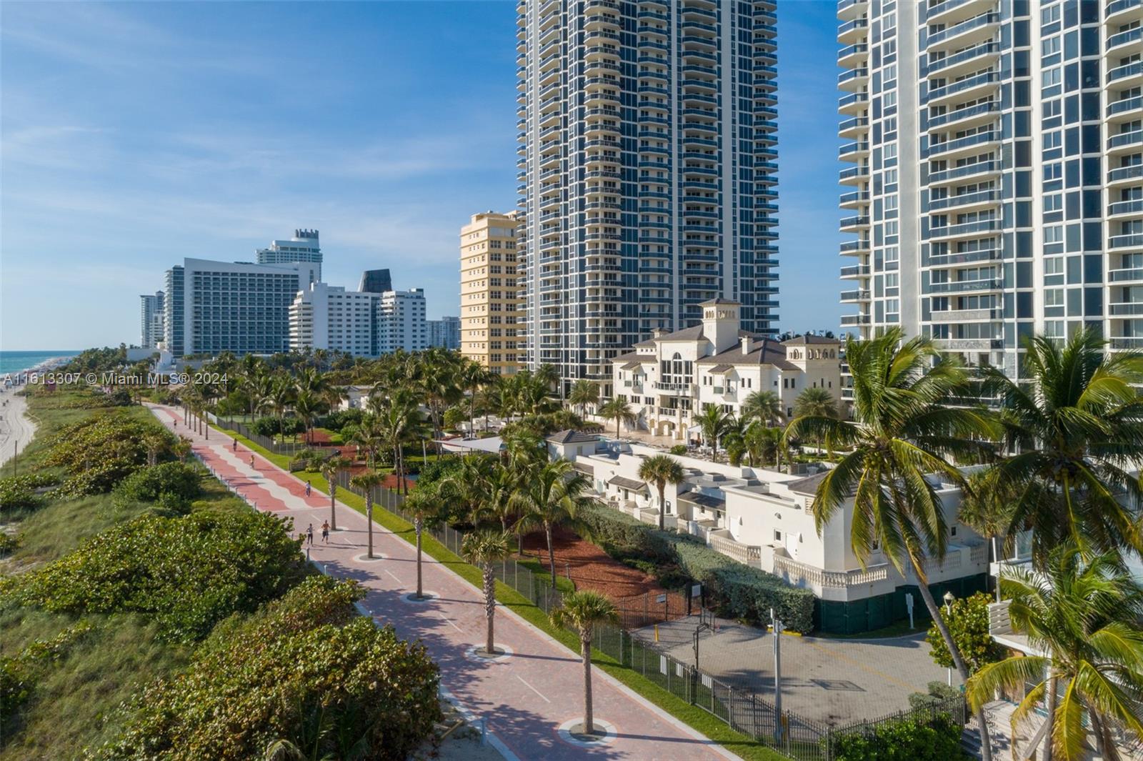 4779 Collins Ave #PH4306, Miami Beach FL 33140