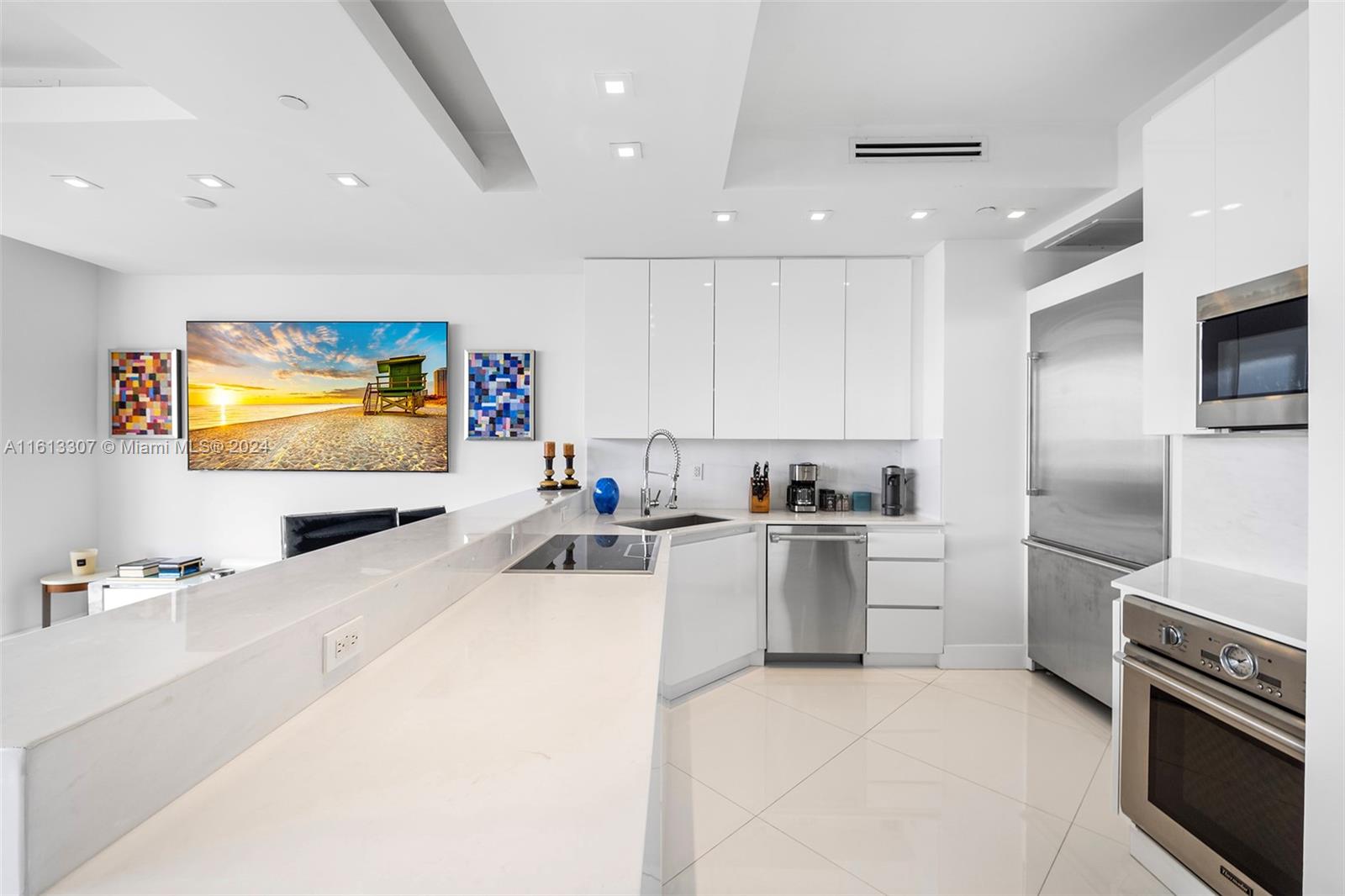 4779 Collins Ave #PH4306, Miami Beach FL 33140