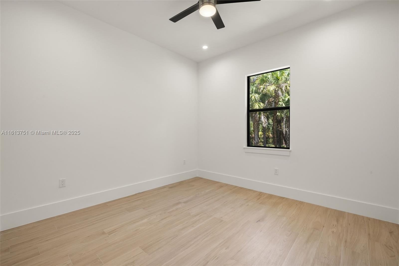 1587 W Golden Gate Blvd, Naples, Florida image 29