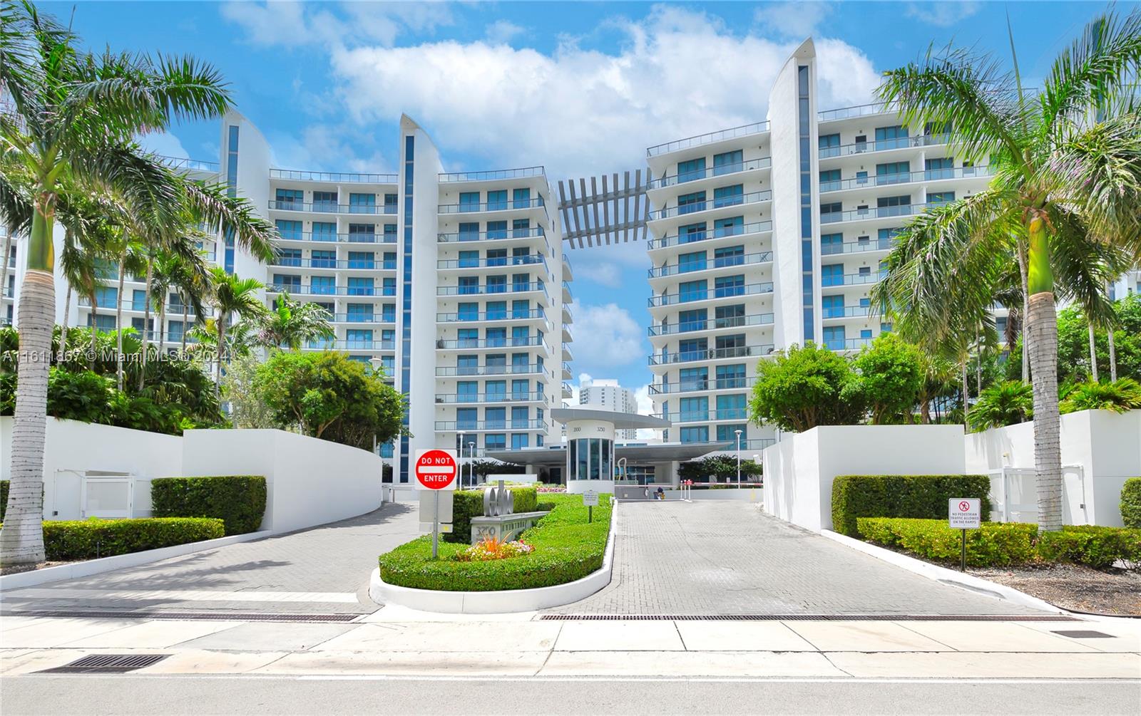 3300 NE 188th St #615, Aventura FL 33180