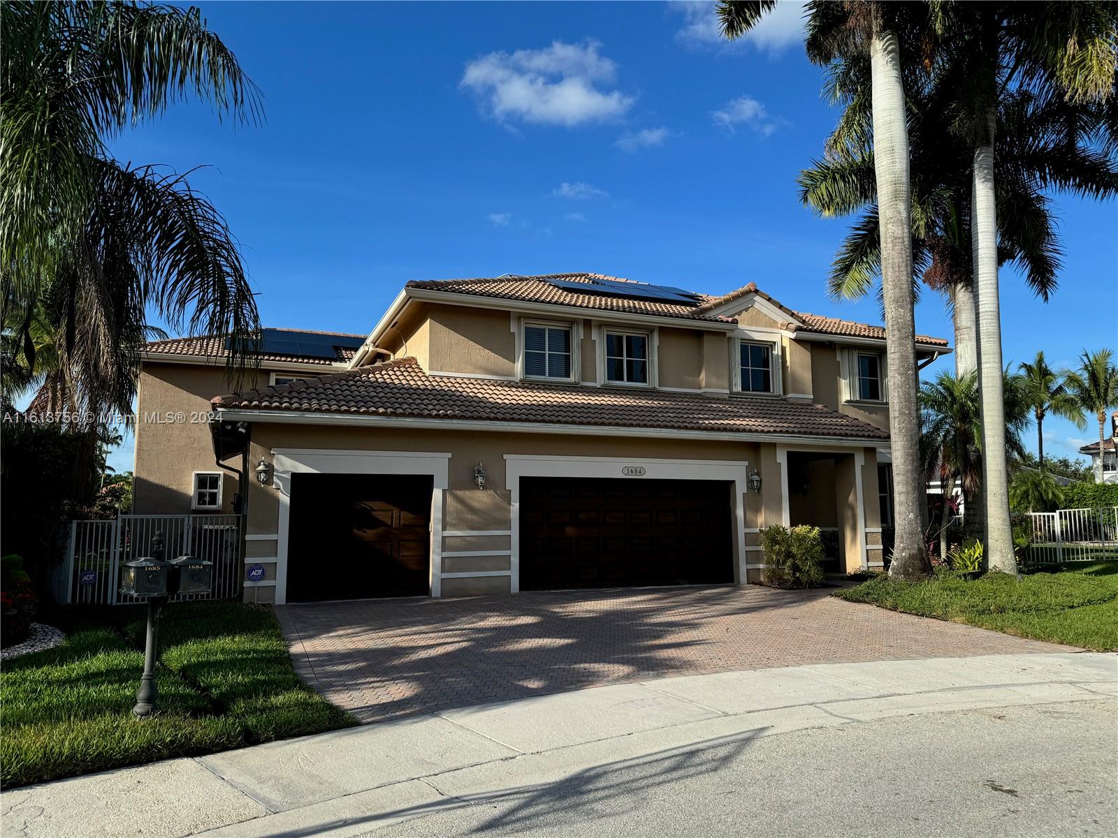 1684 Eagle Bnd, Weston, Florida image 2