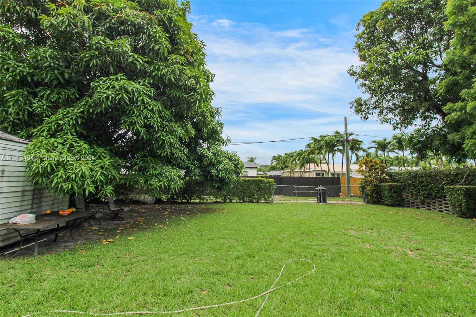 1231 Falcon Ave, Miami Springs, Florida image 9