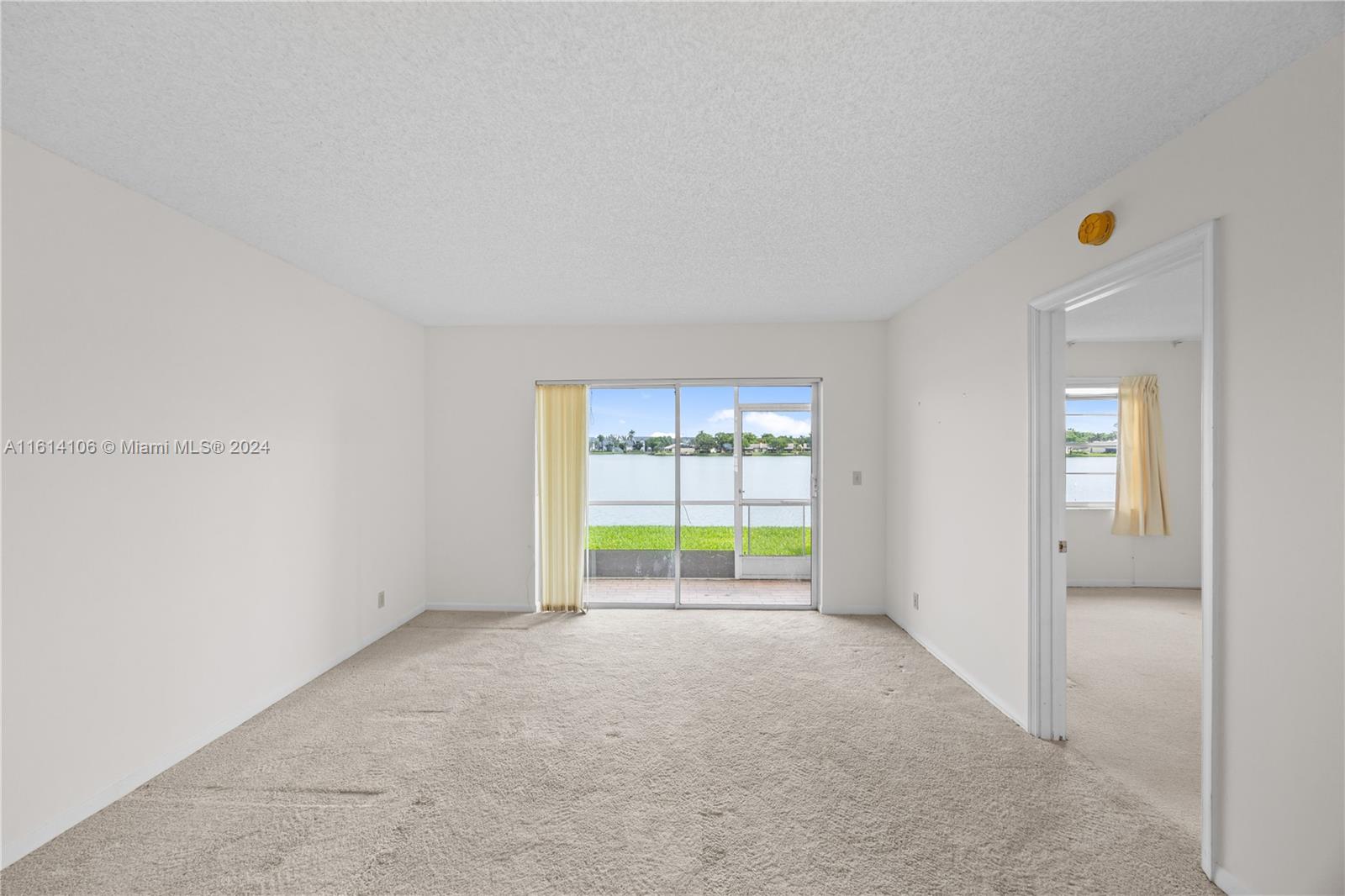 5510 Lakeside Dr #102, Margate, Florida image 9