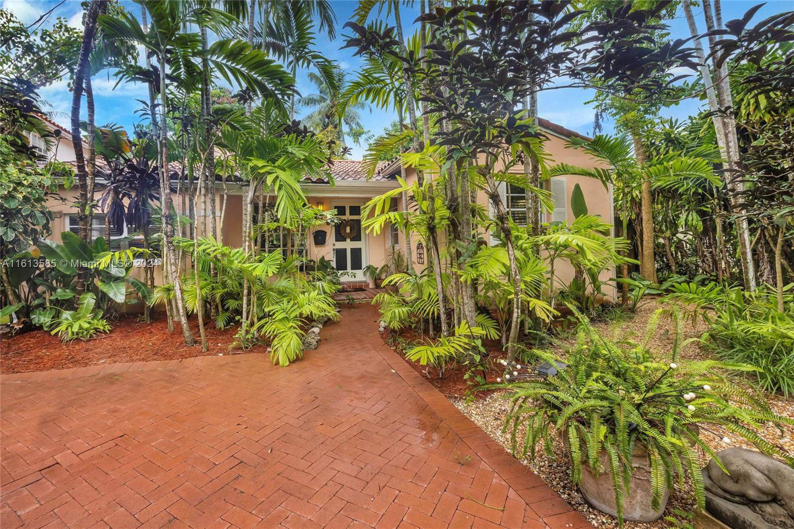 4137 Malaga Ave, Coconut Grove, Florida image 1