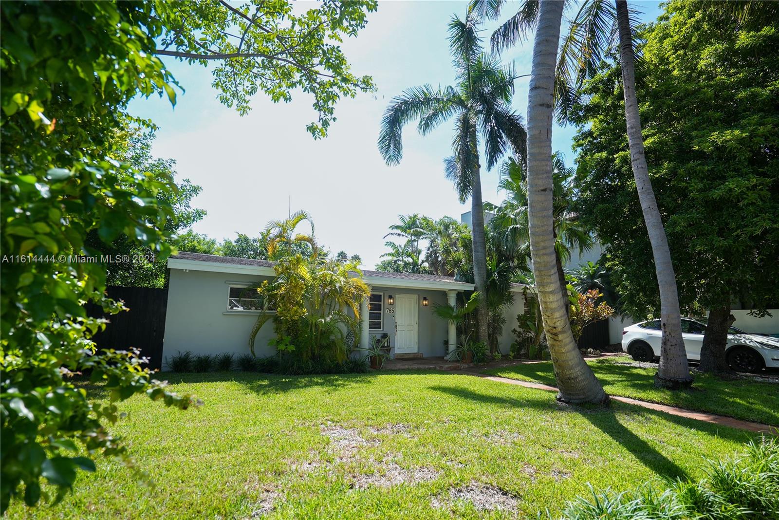 785 Fernwood Rd, Key Biscayne, Florida image 17