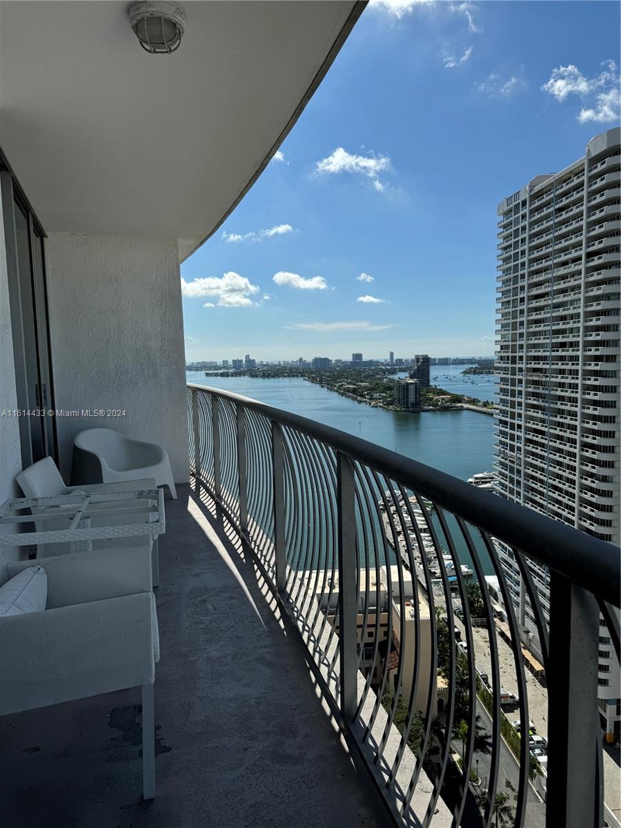 Spacious unit 1 bed/1 Bath Fully Furnished and equipped  move - in to live in the Heart of Edgewater. Live across the street from Margret Pace Park with tennis, volleyball, outdoor exercise equipment, baywalks, cafes, restaurants, Publix, CVS, and Adrienne Arsht for special performances. This location is close to South Beach, Miami Design District. Basic cable and internet are included in the rent, you'll have everything you need to settle in and start enjoying your new home. Available less than 1 year, minimum 6 months.