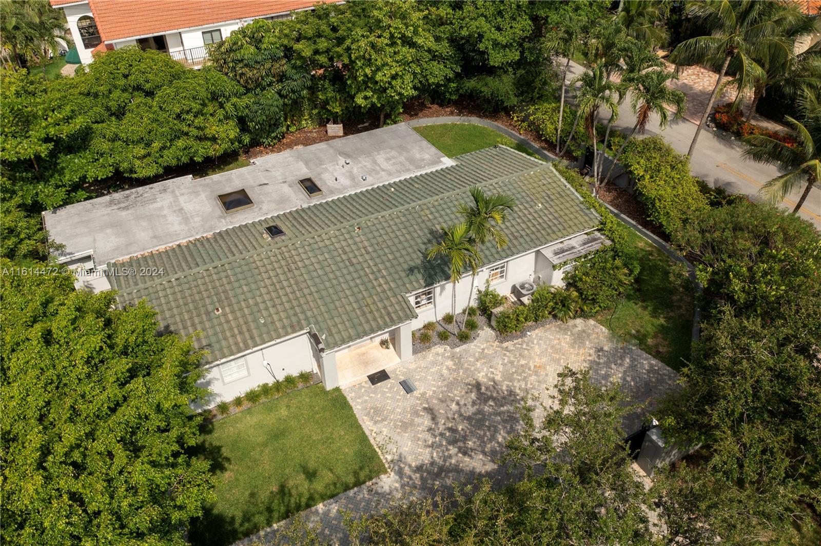 599 Glenridge Rd, Key Biscayne, Florida image 17