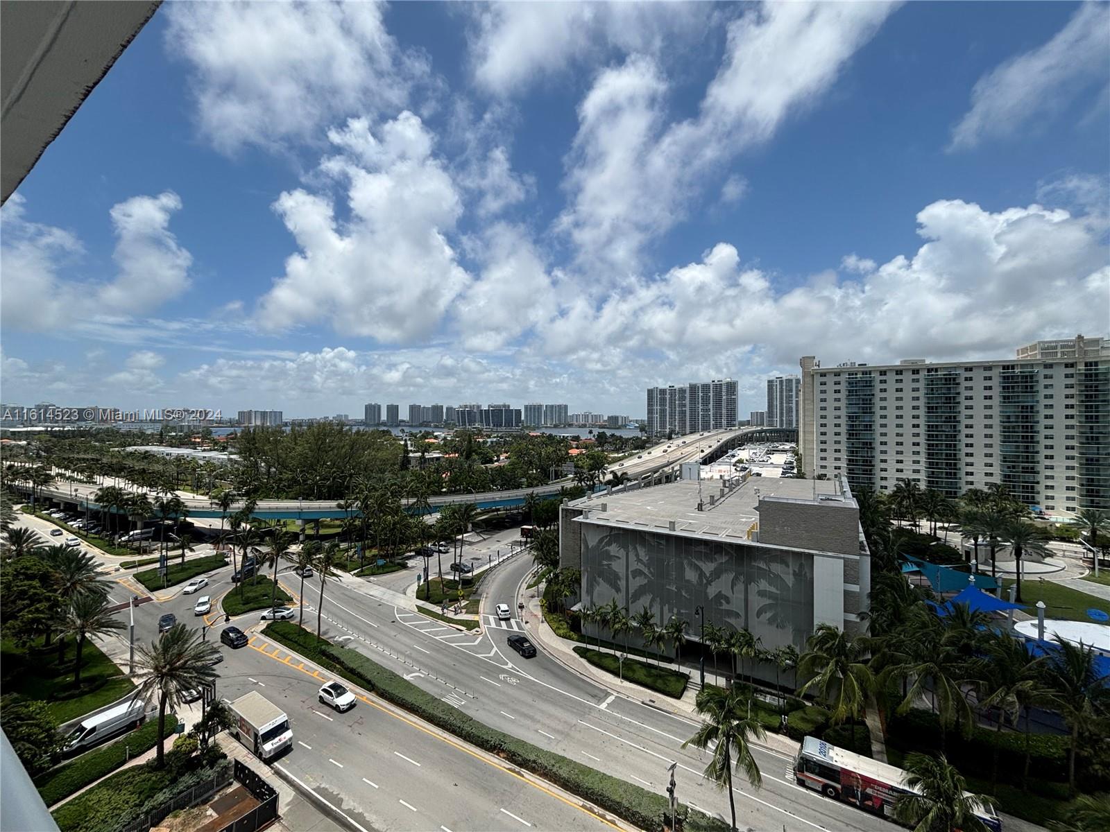 19201 Collins Ave #934, Sunny Isles Beach, Florida image 3