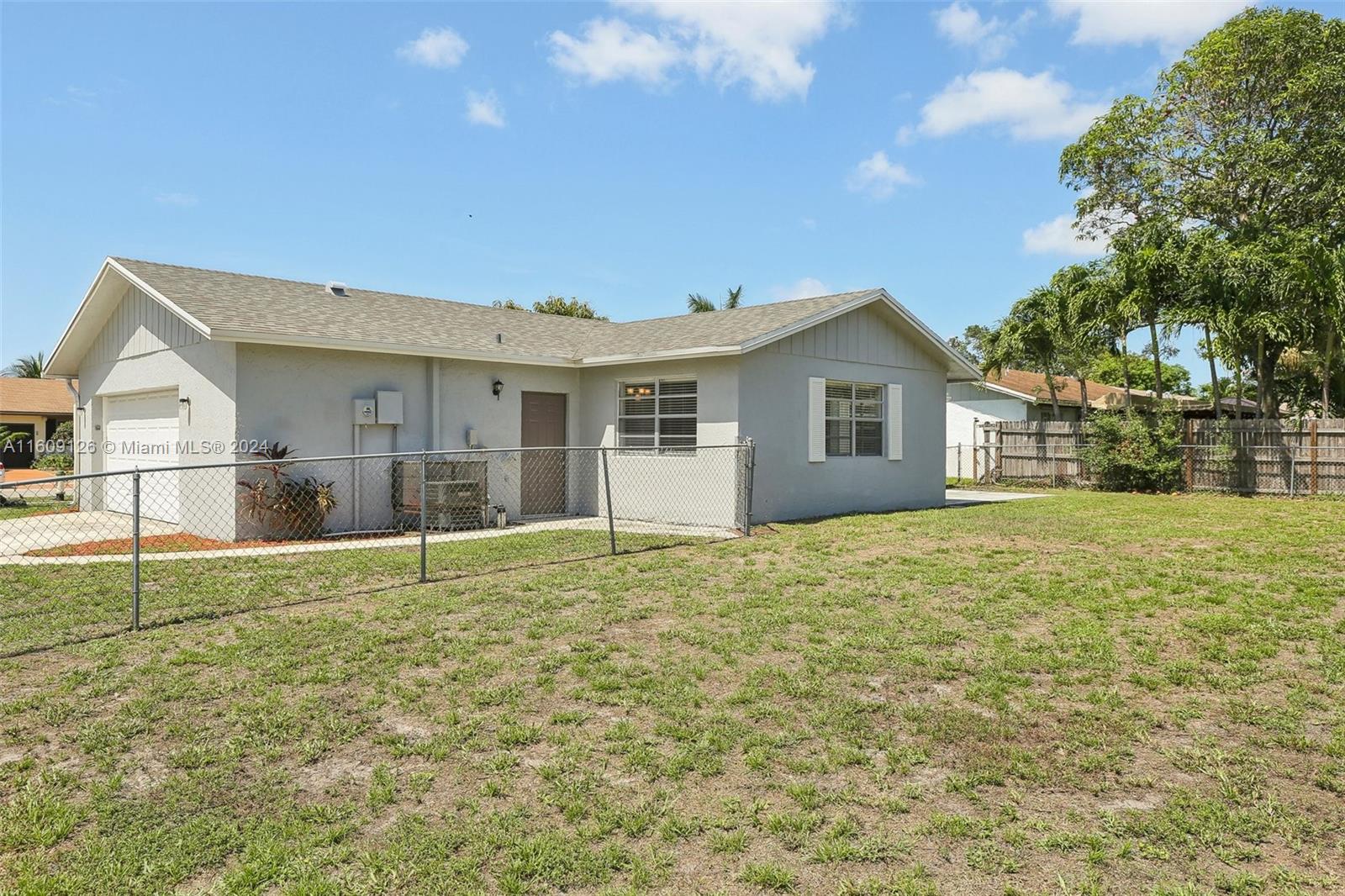 7830 NW 47th St, Lauderhill, Florida image 37