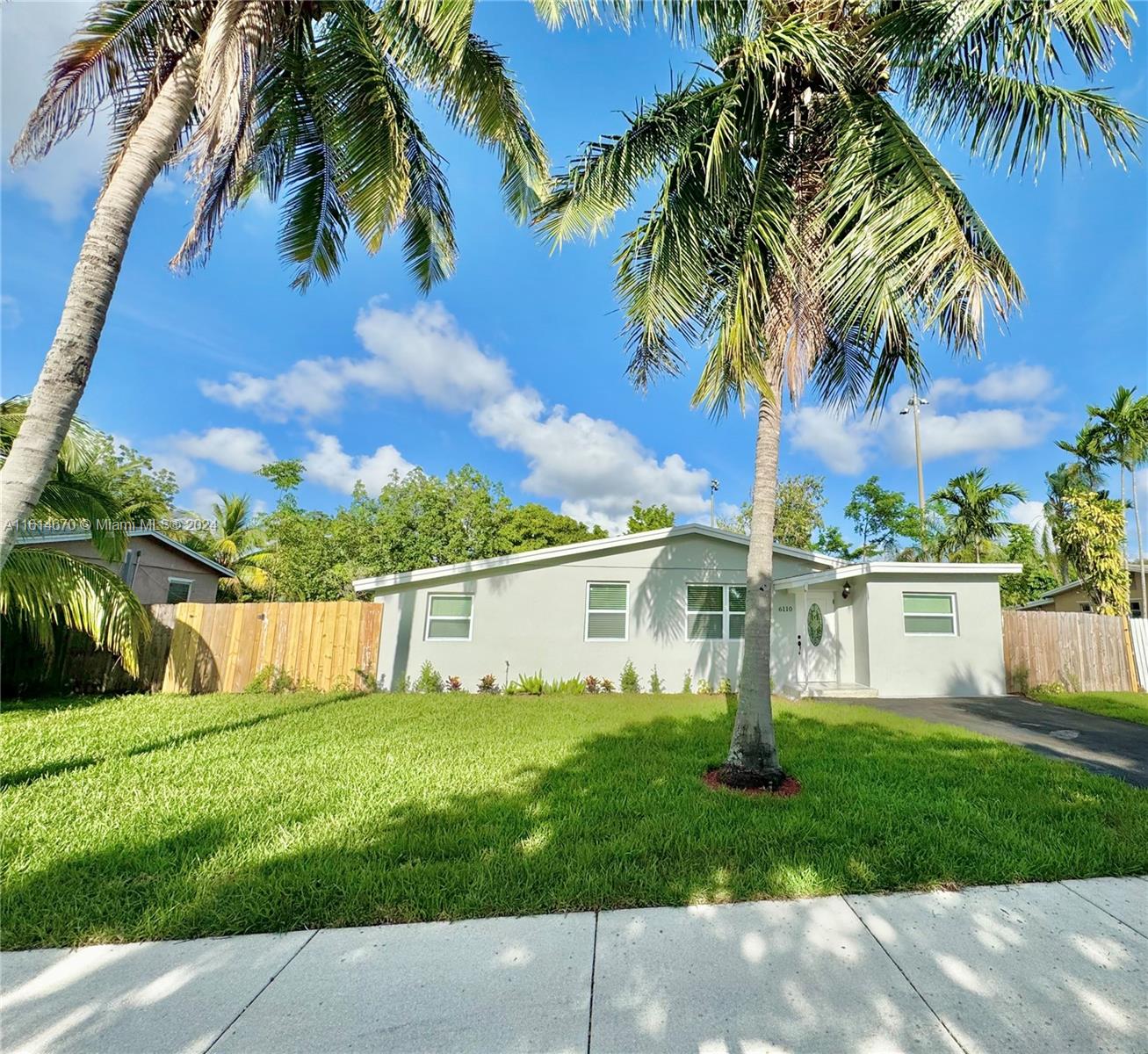 6110 NW 42nd Ave, North Lauderdale, Florida image 2