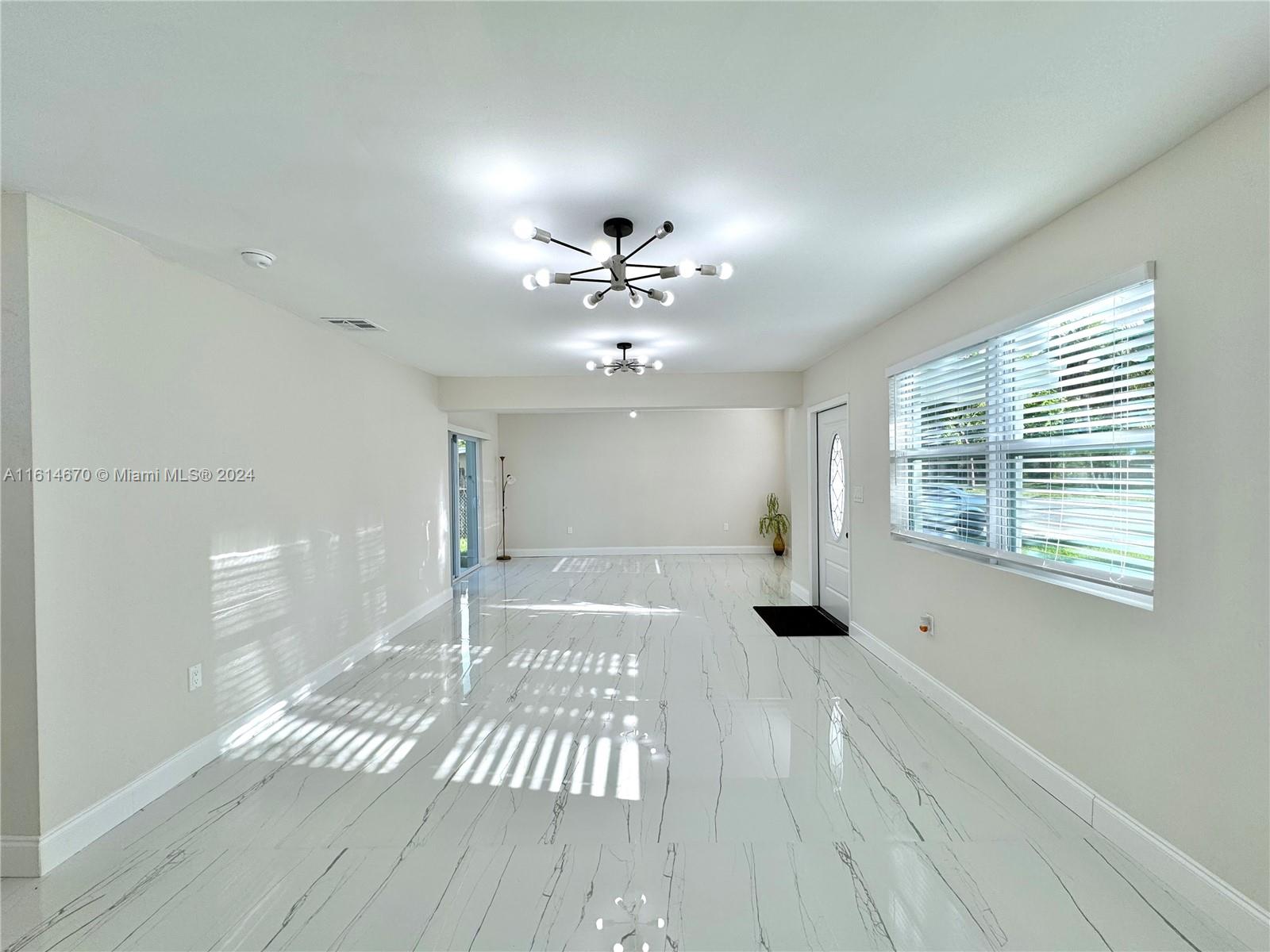 6110 NW 42nd Ave, North Lauderdale, Florida image 9