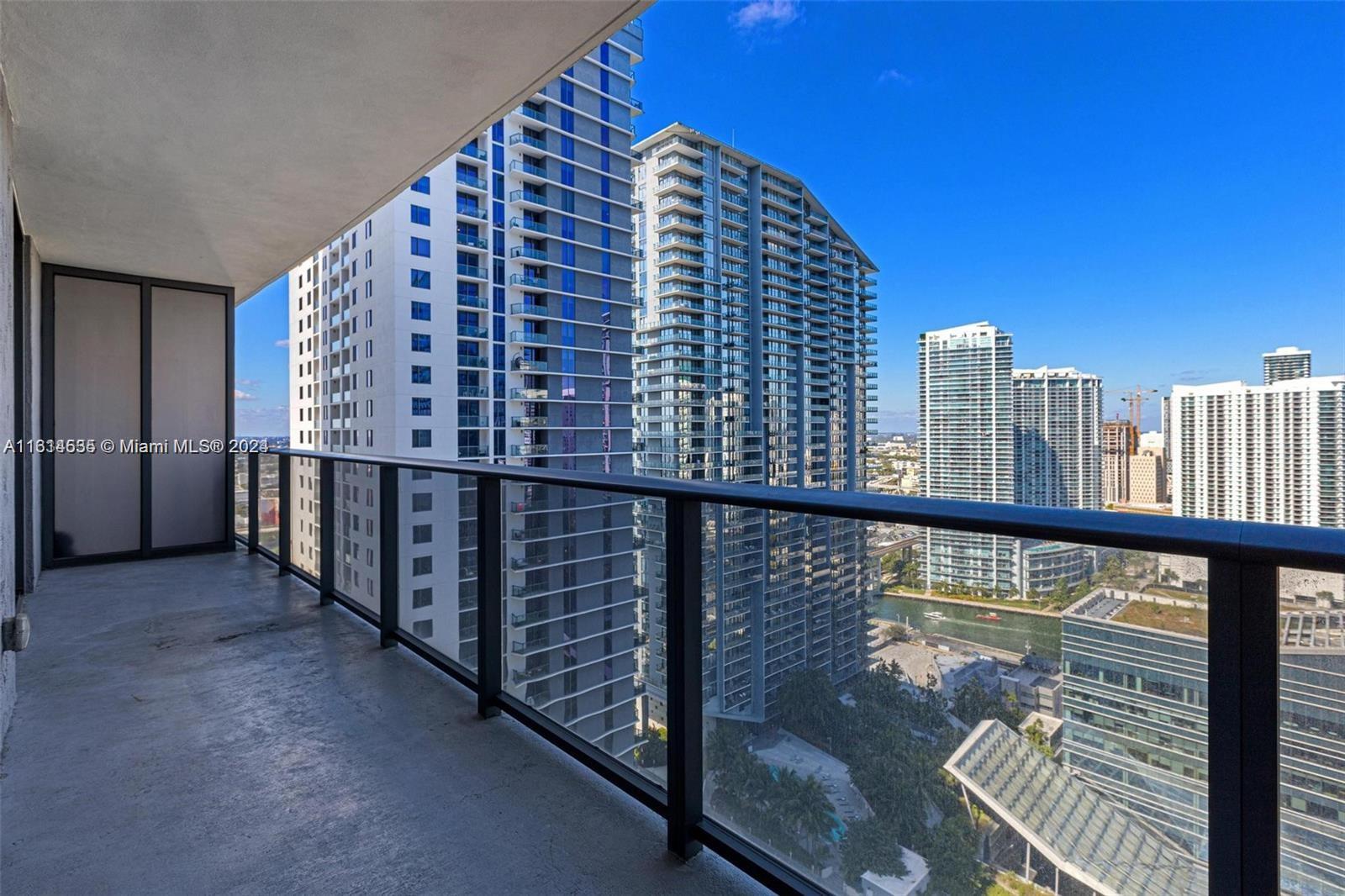 45 SW 9th St #3109, Miami FL 33130