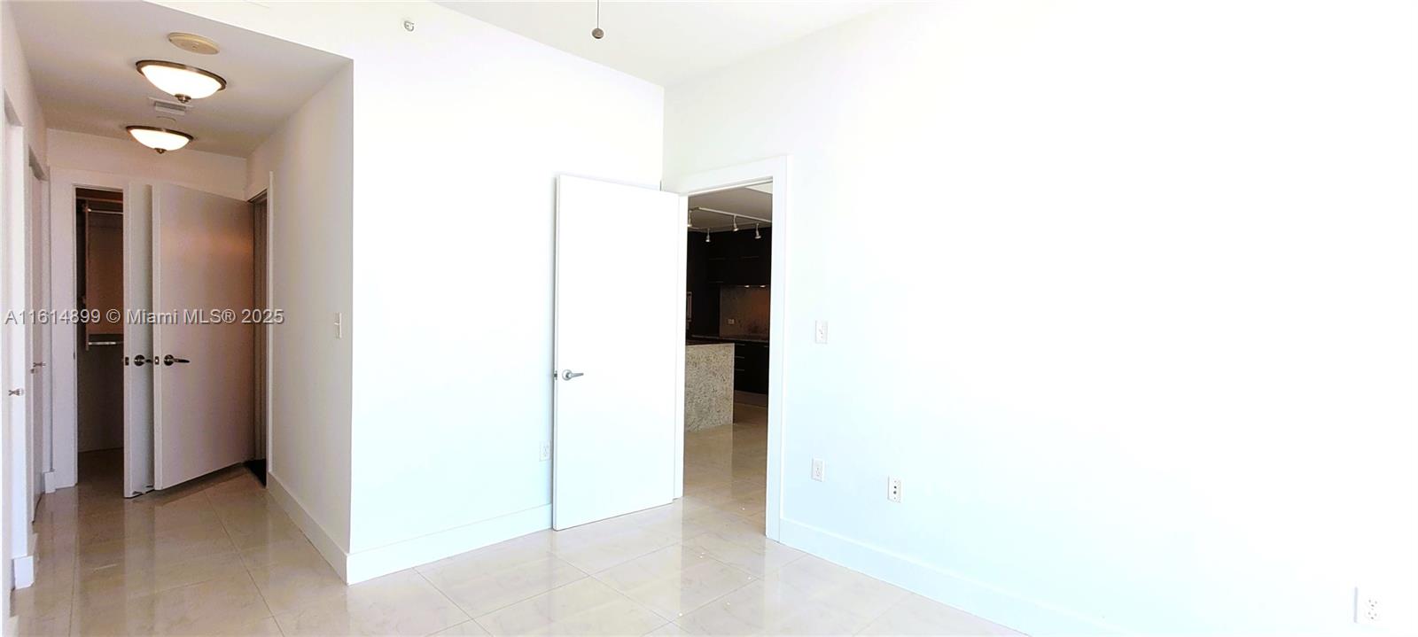 900 Biscayne Blvd #2503, Miami FL 33132