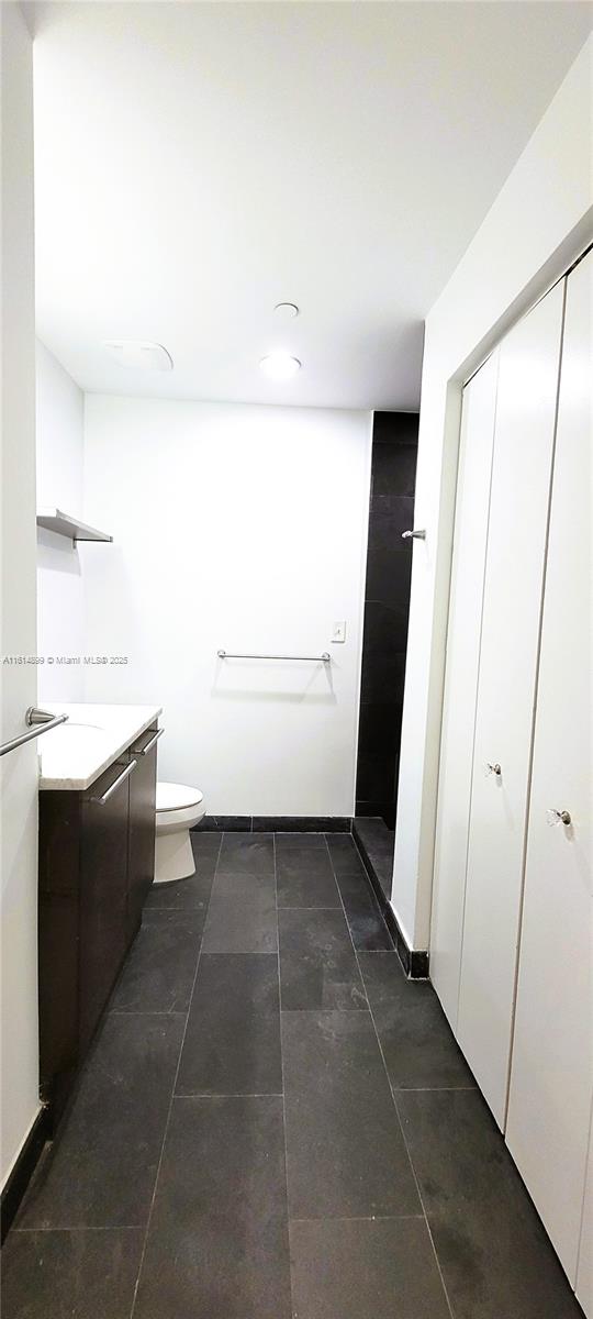900 Biscayne Blvd #2503, Miami FL 33132
