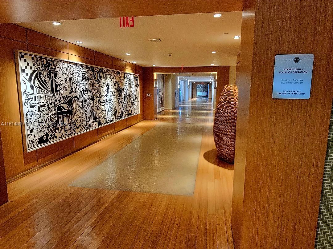 900 Biscayne Blvd #2503, Miami FL 33132