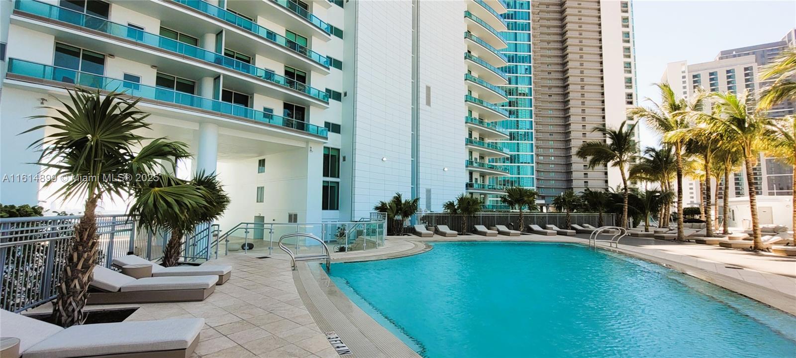 900 Biscayne Blvd #2503, Miami FL 33132