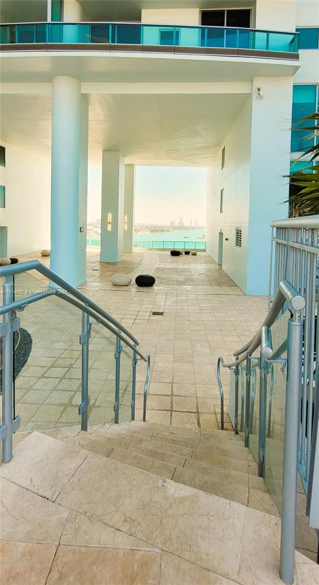 900 Biscayne Blvd #2503, Miami FL 33132