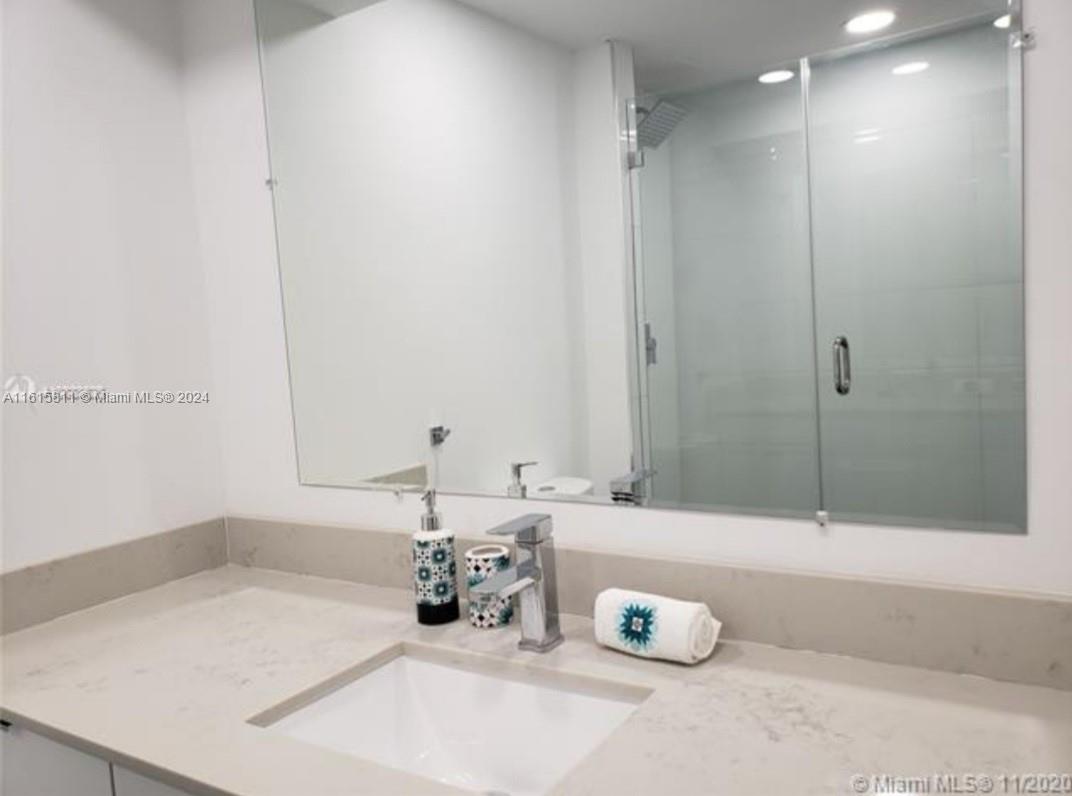 Listing Photo 12