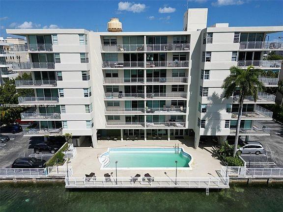 9500 W Bay Harbor Dr #3H, Bay Harbor Islands, Florida image 1