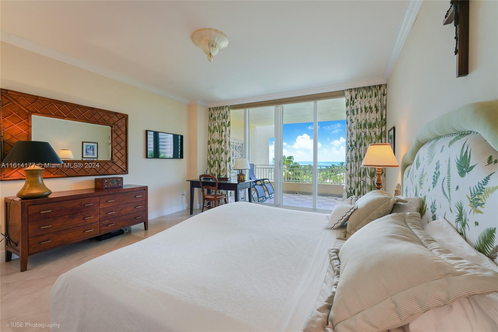 791 Crandon Blvd #704, Key Biscayne FL 33149