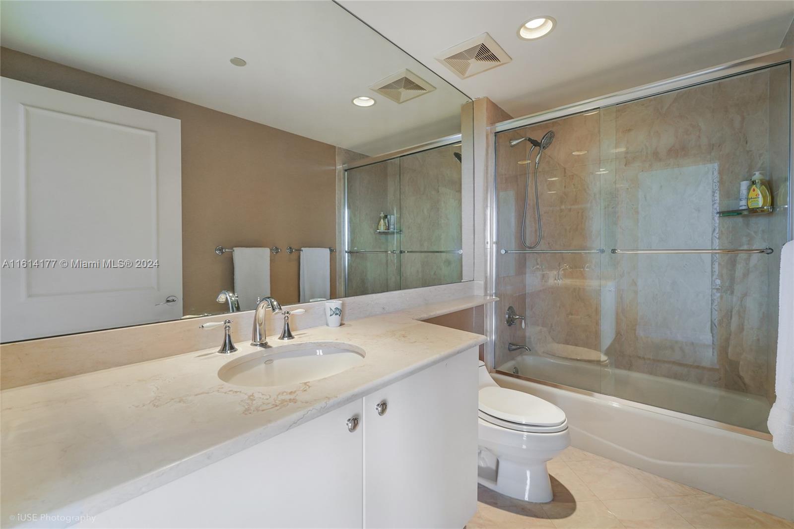 791 Crandon Blvd #704, Key Biscayne FL 33149