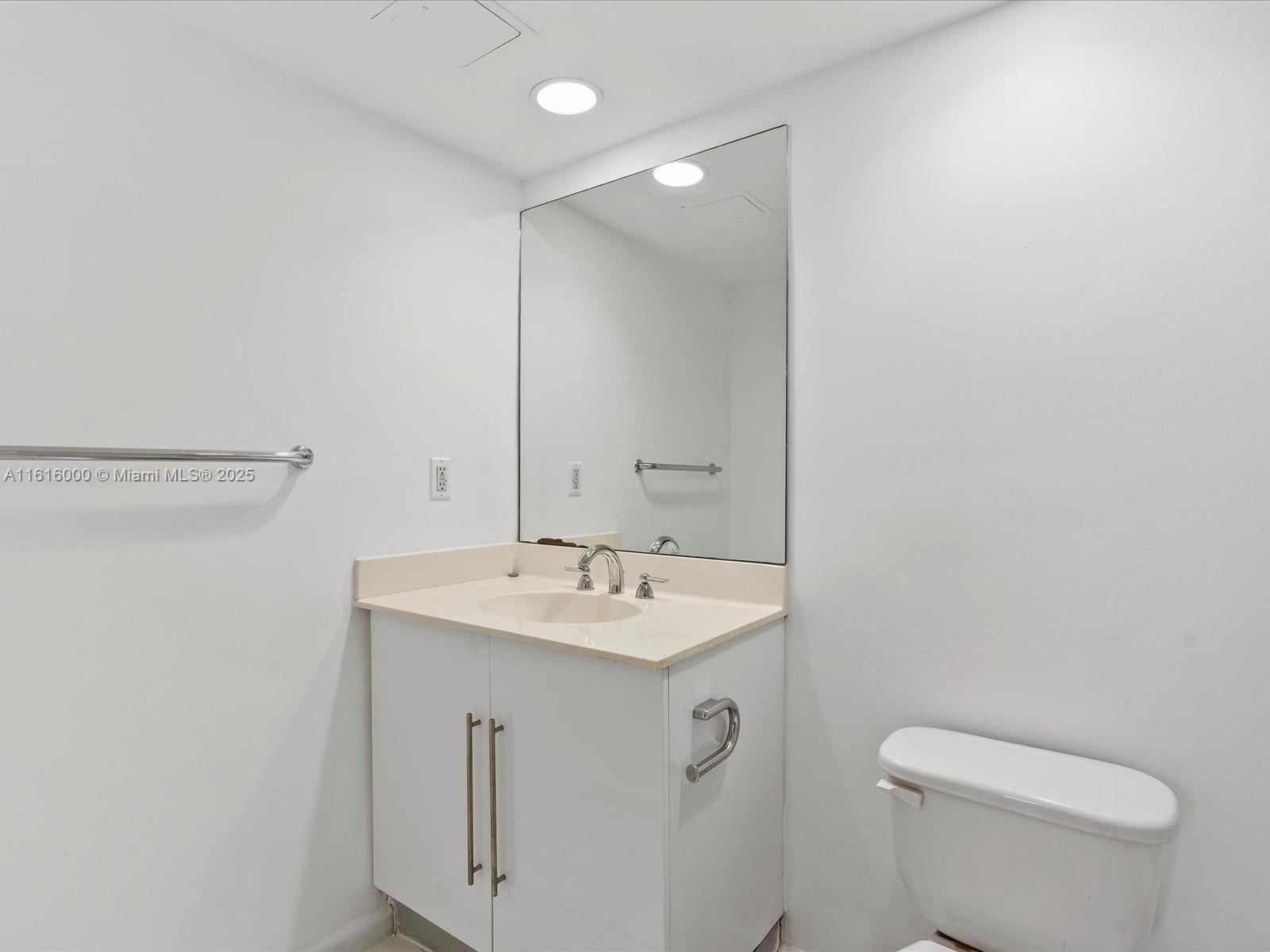 3000 S Ocean Dr #206, Hollywood, Florida image 15