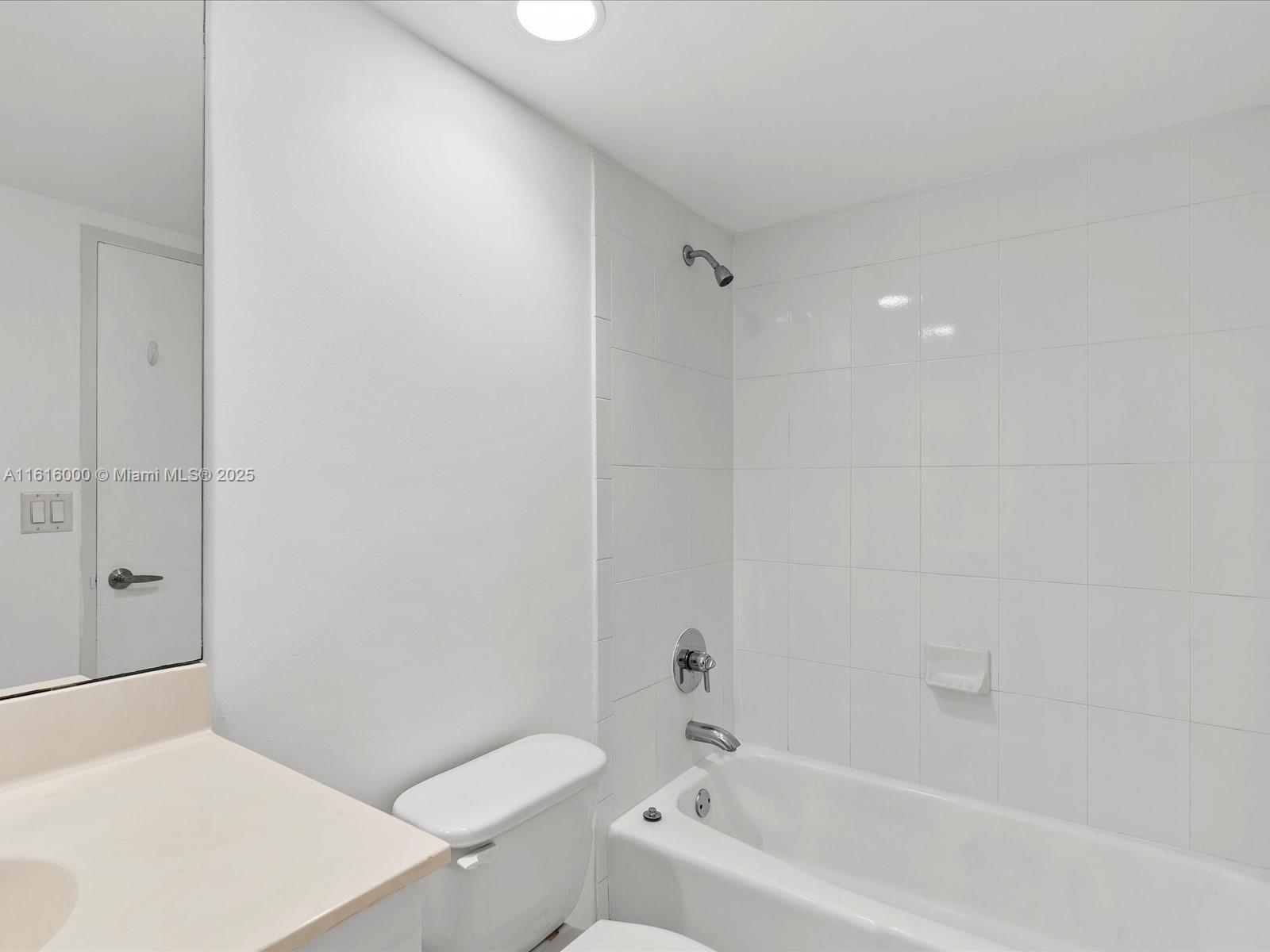 3000 S Ocean Dr #206, Hollywood, Florida image 23