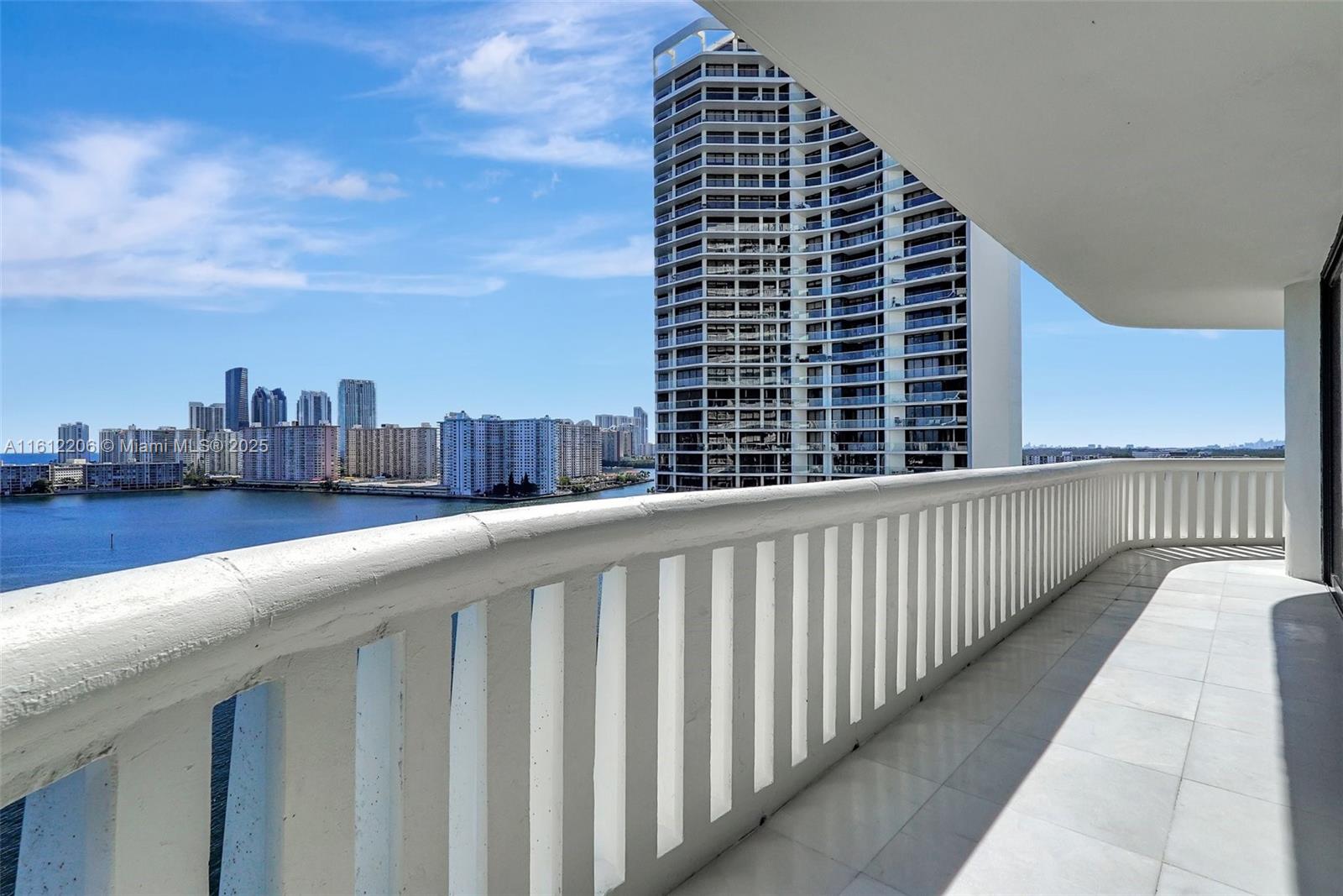 3000 Island Blvd #1406, Aventura, Florida image 7