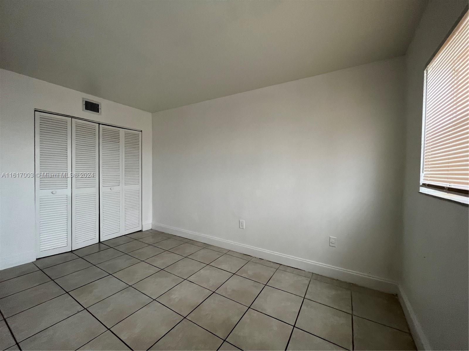 3710 NW 21st St #207, Lauderdale Lakes, Florida image 9