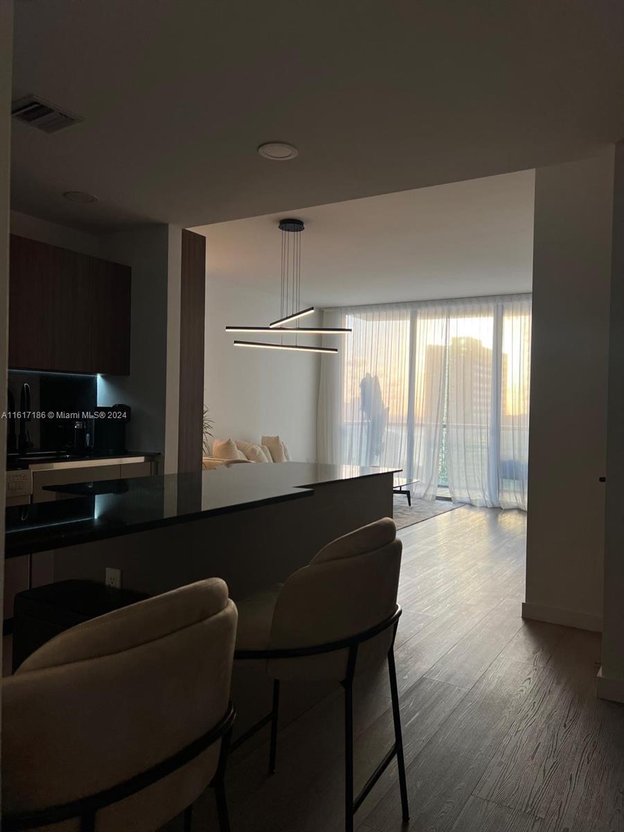 Completely remodeled and fully furnished, one of a kind!!!Beautiful 1 bedroom 1 bath unit with amazing East view, located in the heart of Brickell Avenue. Unit features: granite countertops, stainless steel appliances, Italian style kitchen, nice balcony, washer and dryer inside the unit. Nice amenities like gym, party room, wine & cigar room, massage room, 1 parking space. Walking distance to Brickell city center, Mary Brickell Village, many restaurants, supermarkets and more