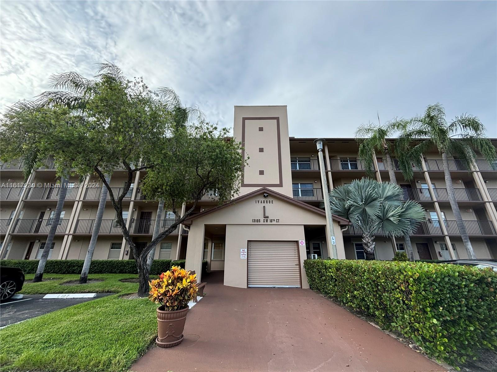 13105 SW 16th Ct #212L, Pembroke Pines, Florida image 14