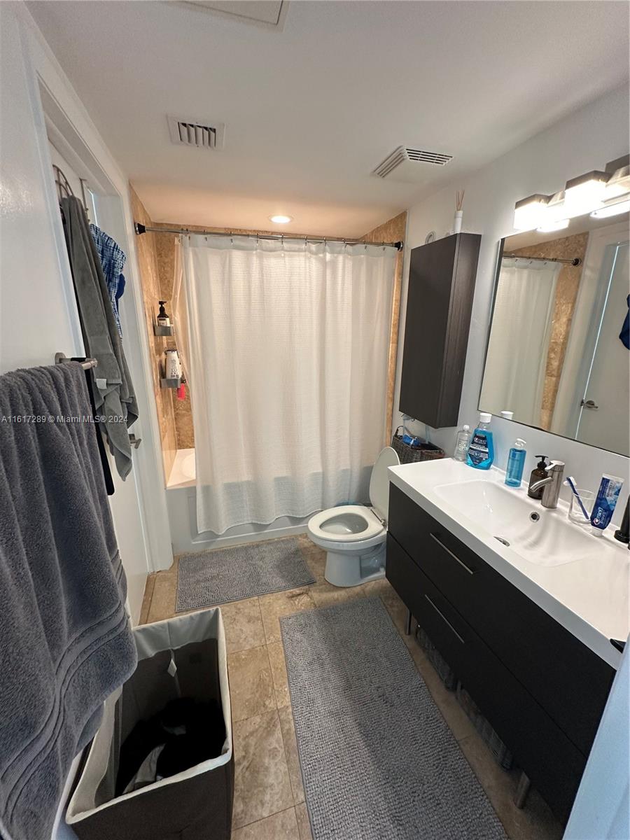 350 S Miami Ave #2909, Miami FL 33130