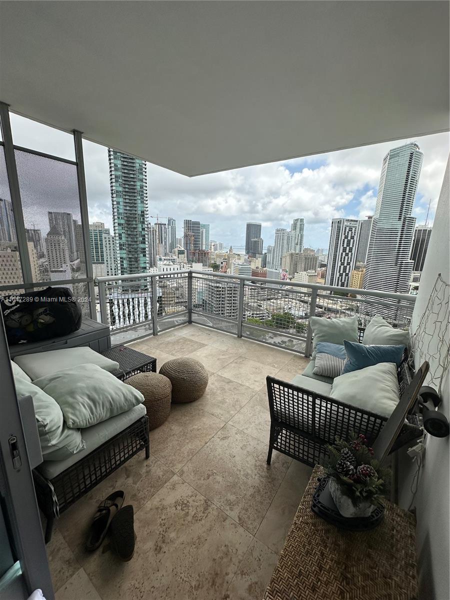 350 S Miami Ave #2909, Miami FL 33130