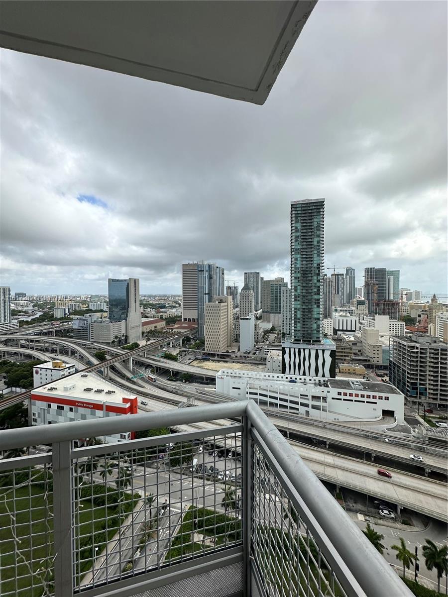 350 S Miami Ave #2909, Miami FL 33130