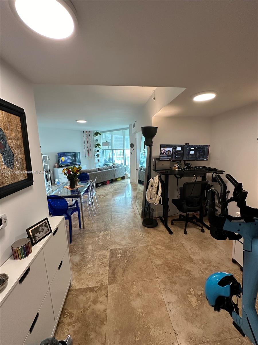 350 S Miami Ave #2909, Miami FL 33130