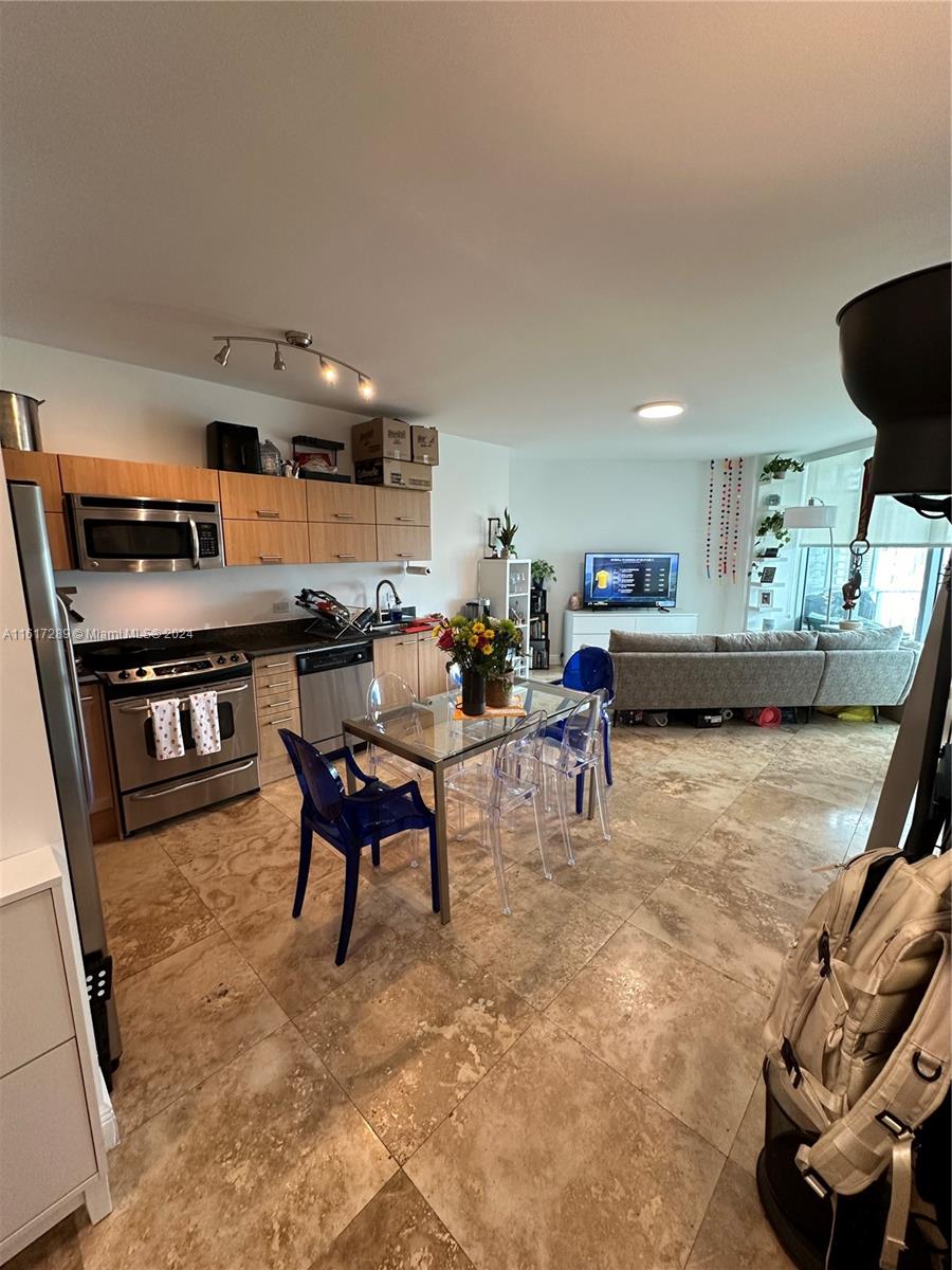 350 S Miami Ave #2909, Miami FL 33130