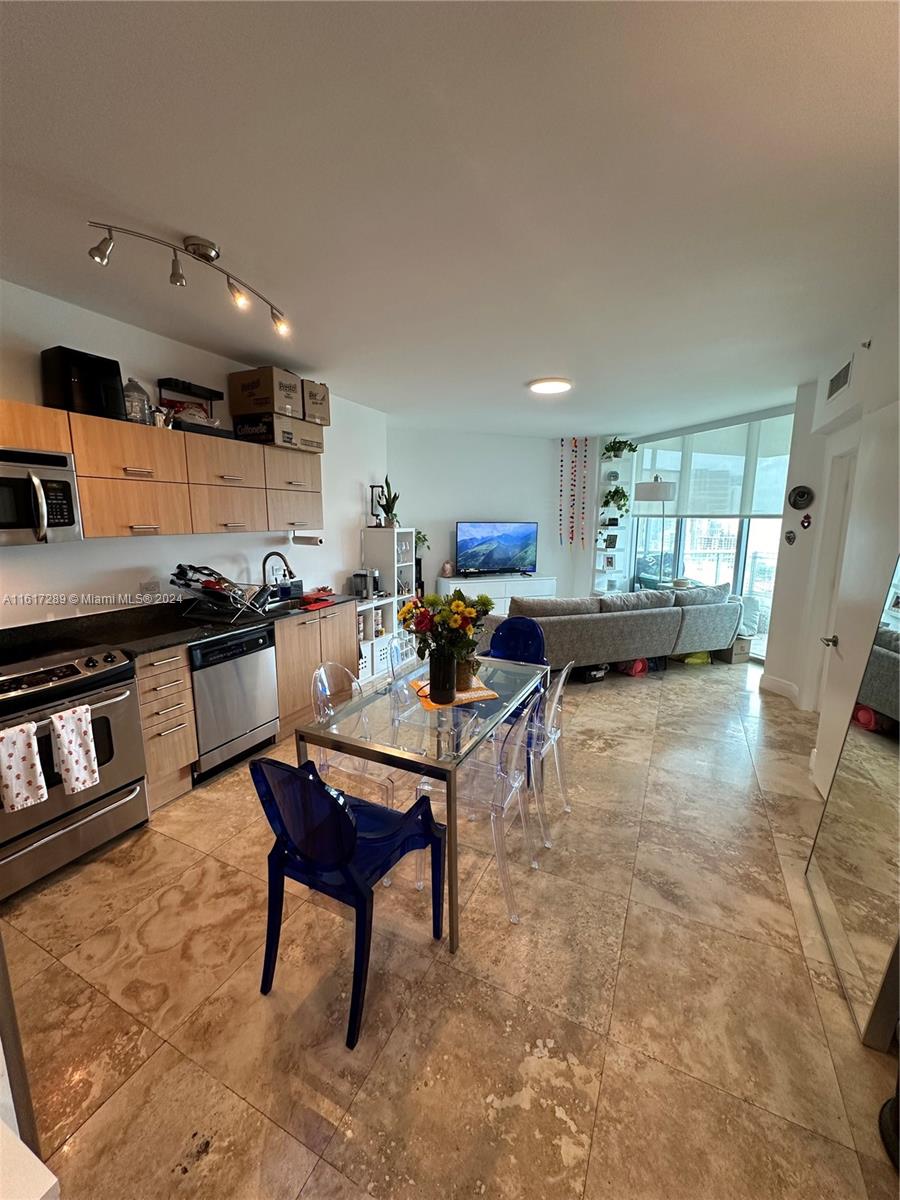 350 S Miami Ave #2909, Miami FL 33130