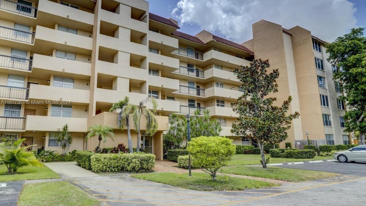 3671 Environ Blvd #565, Lauderhill, Florida image 4