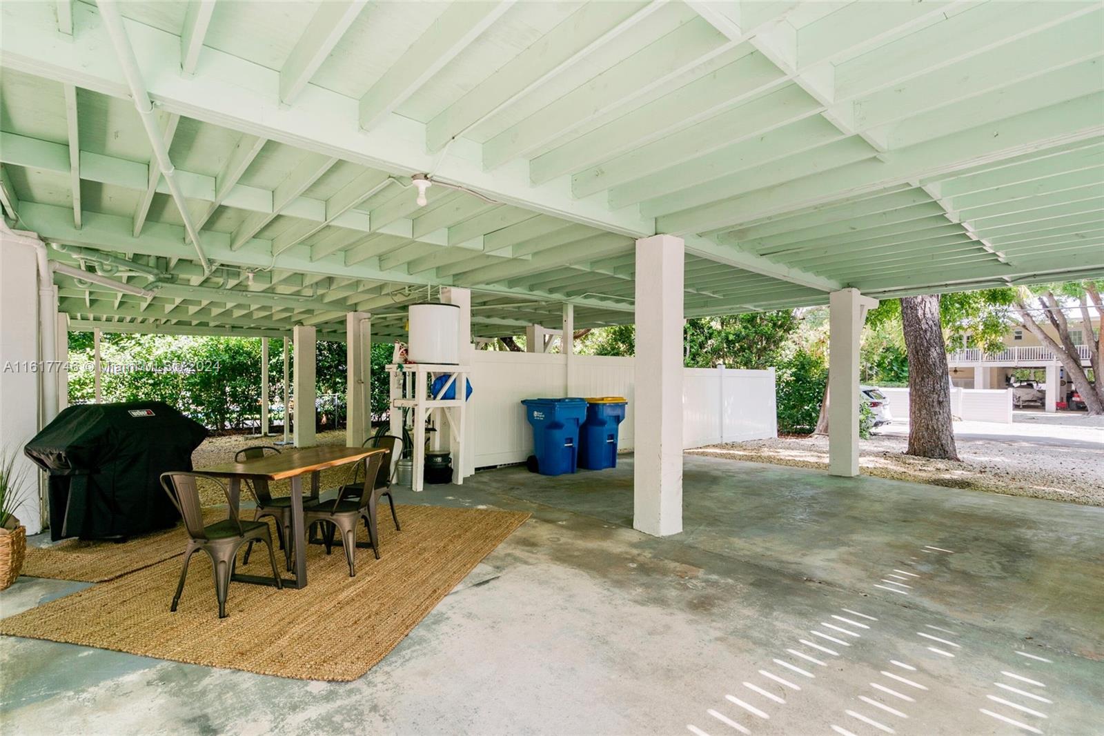 Residential, Plantation Key, Florida image 30