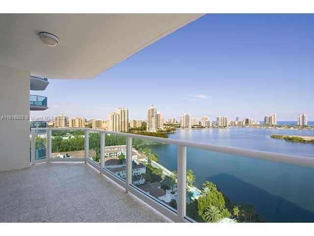 3 beds 3.5 baths + Den. The Peninsulas hotel amenities include 2 pools, 2 gym/spas, 3 tennis courts, children room, social rooms, poker room. Gated entry, 24/7 front desk, valet parking, dog walk areas. Great unit, ample, nice floors and water views. Easy to show.