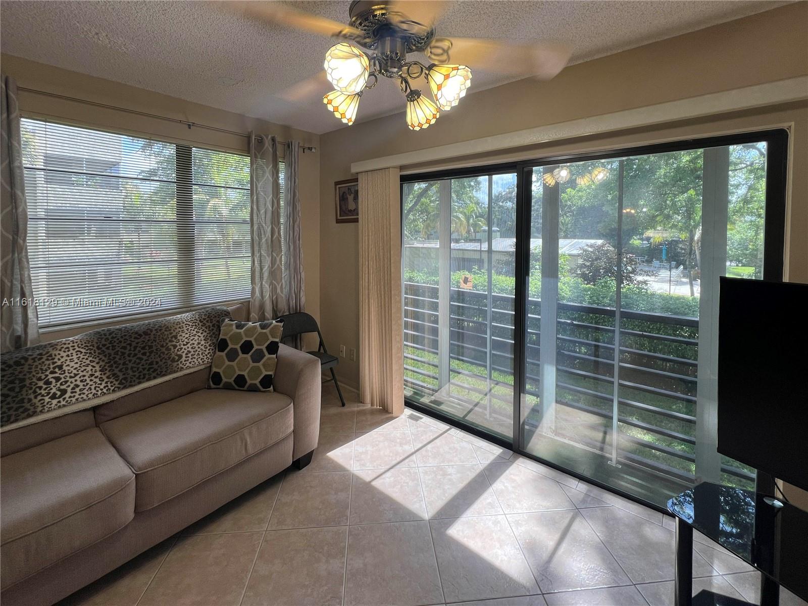 6085 N Sabal Palm Blvd #201, Tamarac, Florida image 14