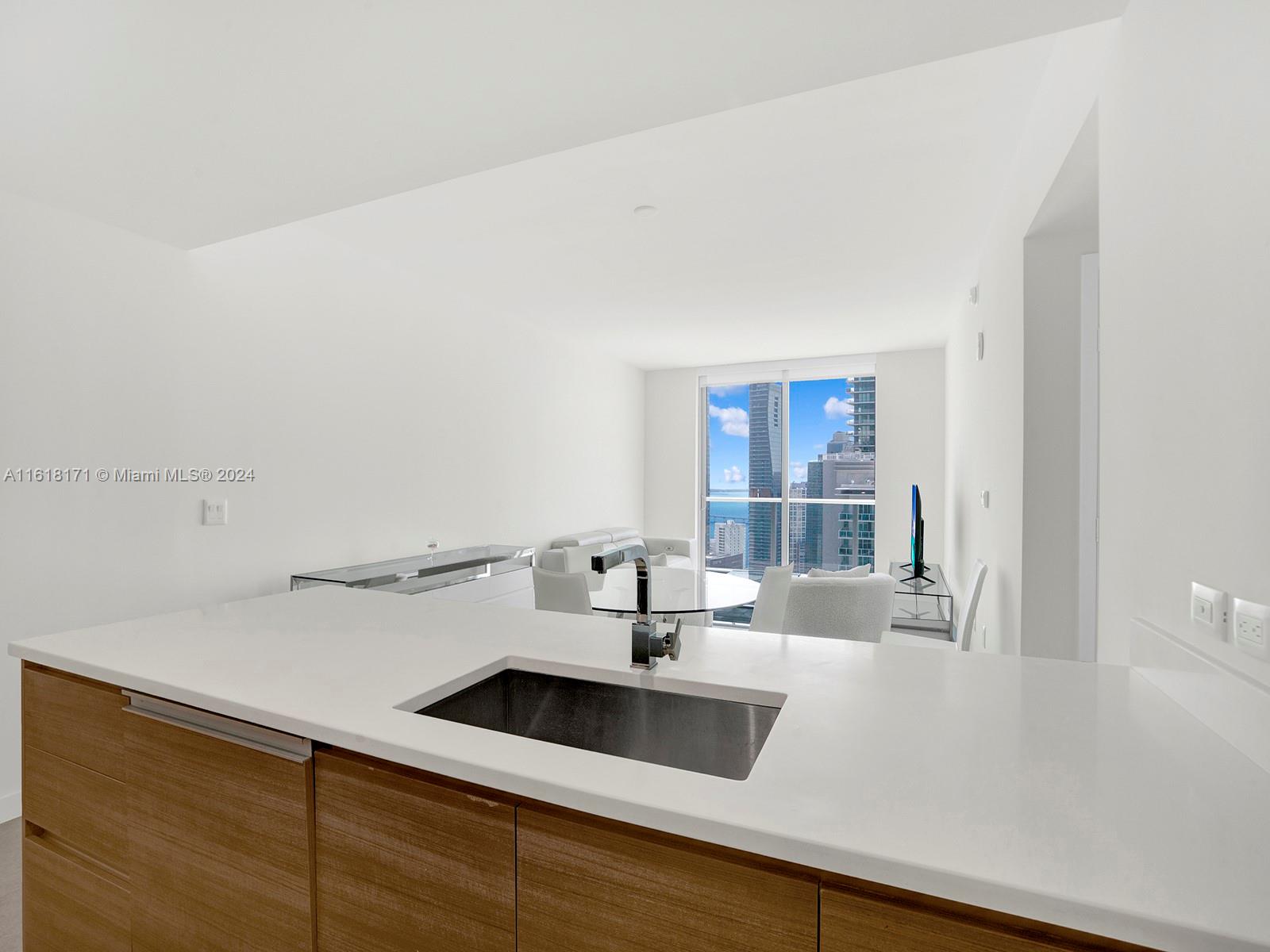 1100 S Miami Ave #3704, Miami FL 33130