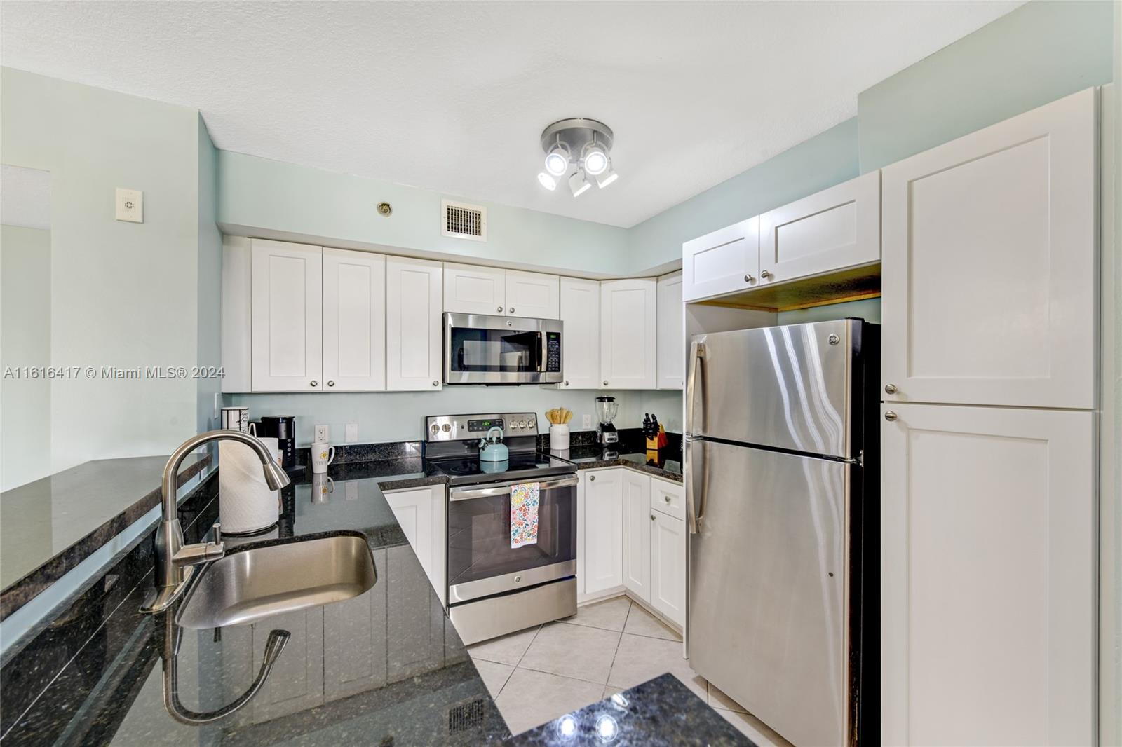 19501 E Country Club Dr #9503, Aventura FL 33180