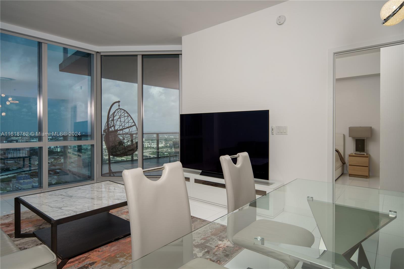 851 NE 1st Ave #4406, Miami, Florida image 23