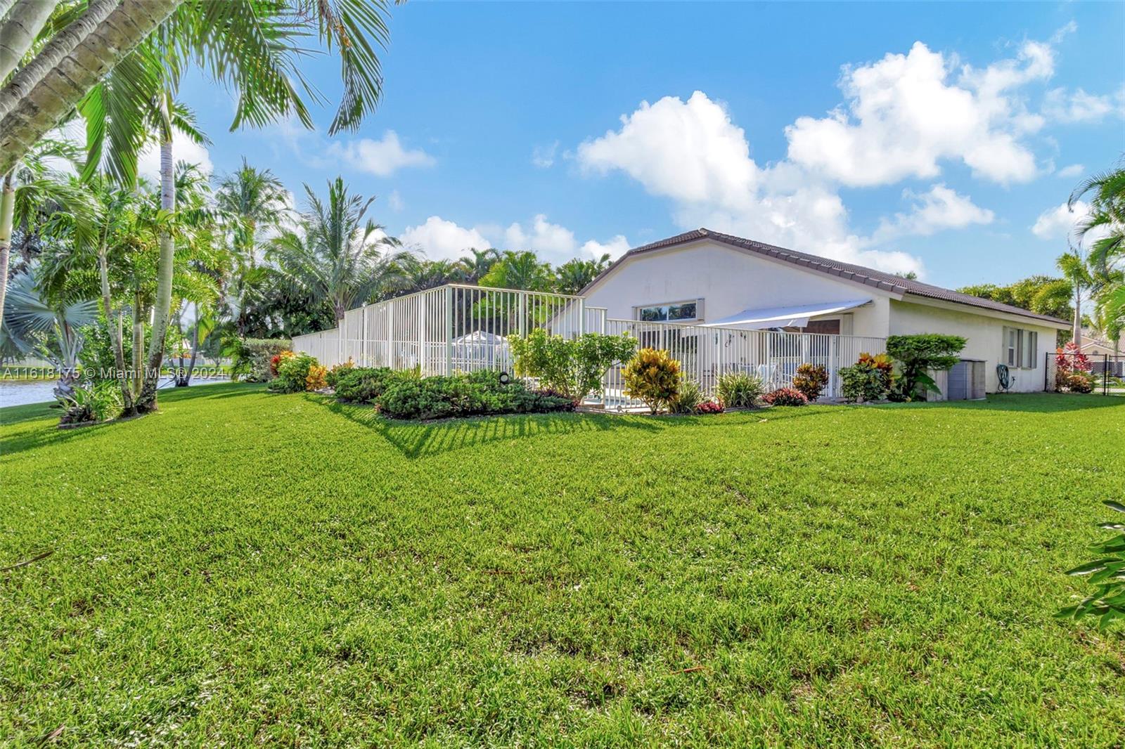 11092 Narragansett Bay Ct, Wellington, Florida image 43