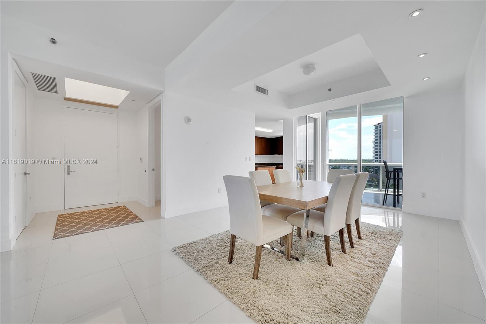 16001 Collins Ave #504, Sunny Isles Beach FL 33160
