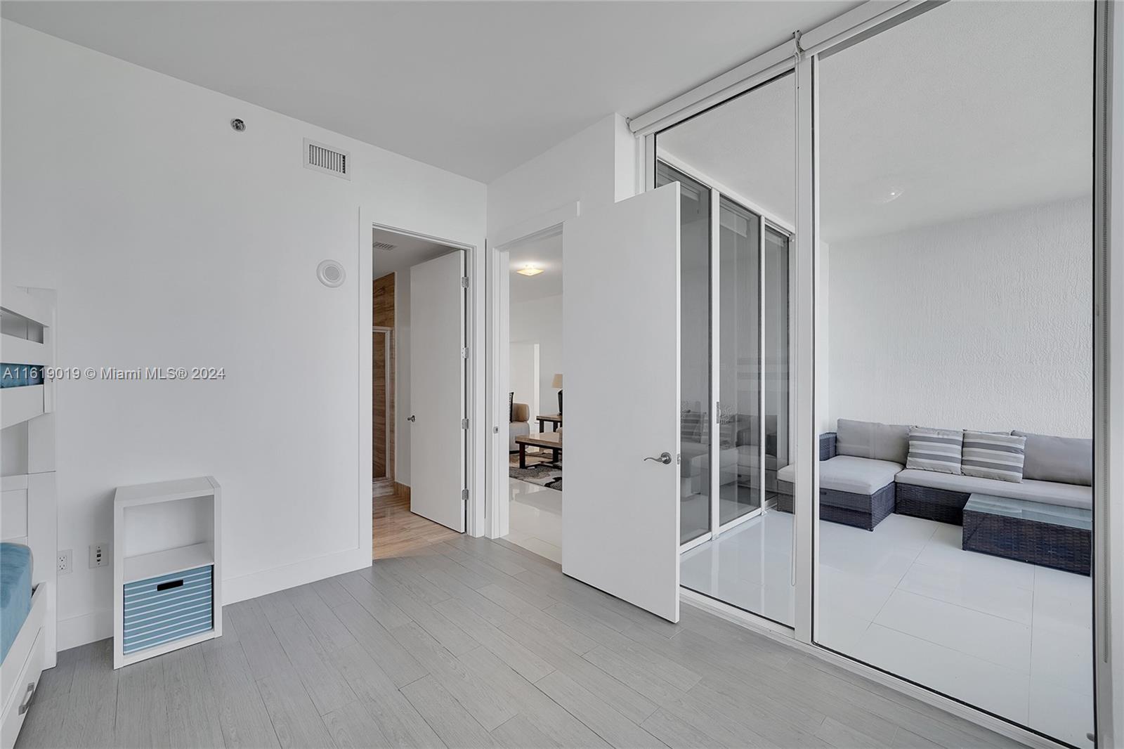 16001 Collins Ave #504, Sunny Isles Beach FL 33160