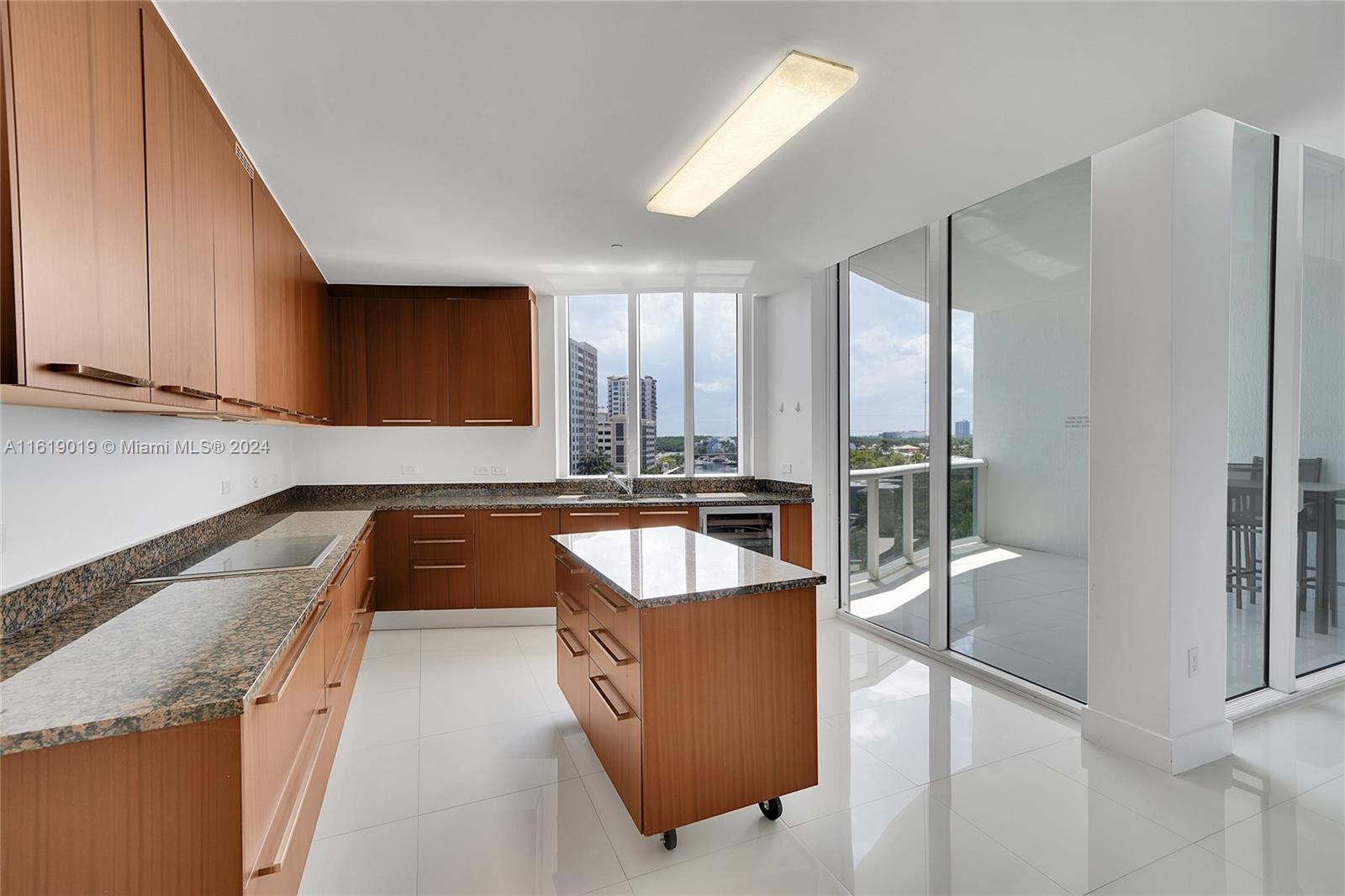 16001 Collins Ave #504, Sunny Isles Beach FL 33160